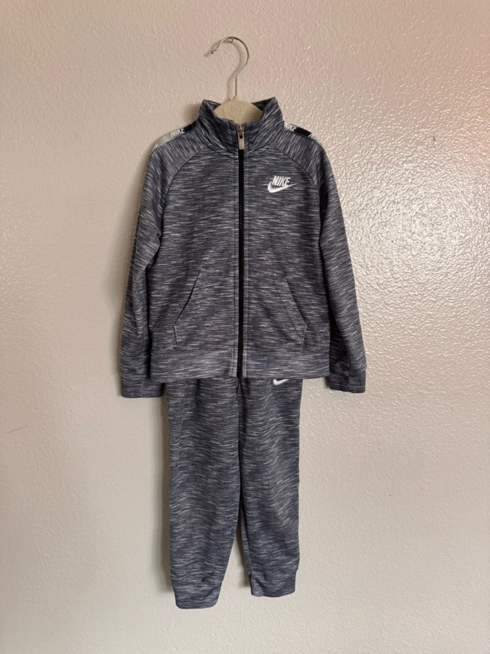 Nike Kids Dark Gray Heather Zip Jacket & Joggers Set